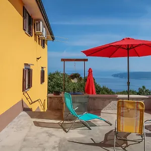 https://holiday-home-elija.primorje-gorskikotar.com