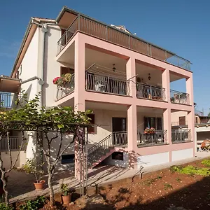 https://apartmani-dragica-rovinj.in-istria.net