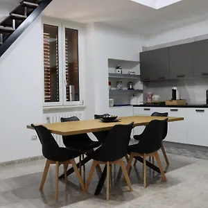 Laviano House , Brindisi Italia